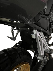 KOVE 800 X ARKA AMORTİSÖR KORUMA PLASTİĞİ