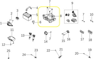 QJ SRK125R Akü Üstü Plastik