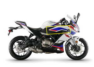  QJ SRK 400 RR GRENAJ ÜST SAĞ STICKER