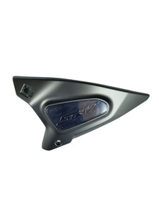  QJ SRV550ST Benzin Deposu Yan Kapağı Metalik/sol